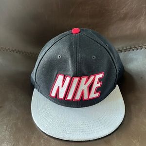 Nike adjustable black with gray brim hat